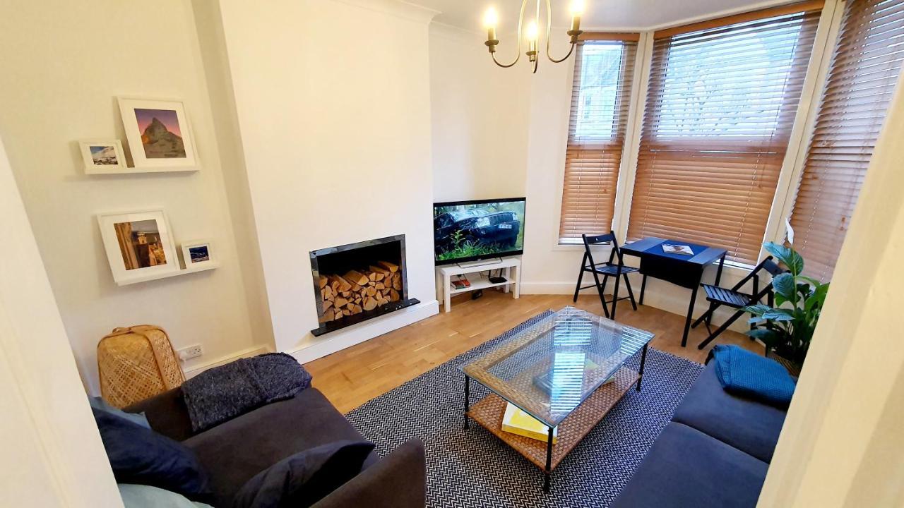 Lovely 2 Bedroom Period Garden Flat. ลอนดอน ภายนอก รูปภาพ